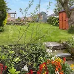 بيت للعطل Mirfield